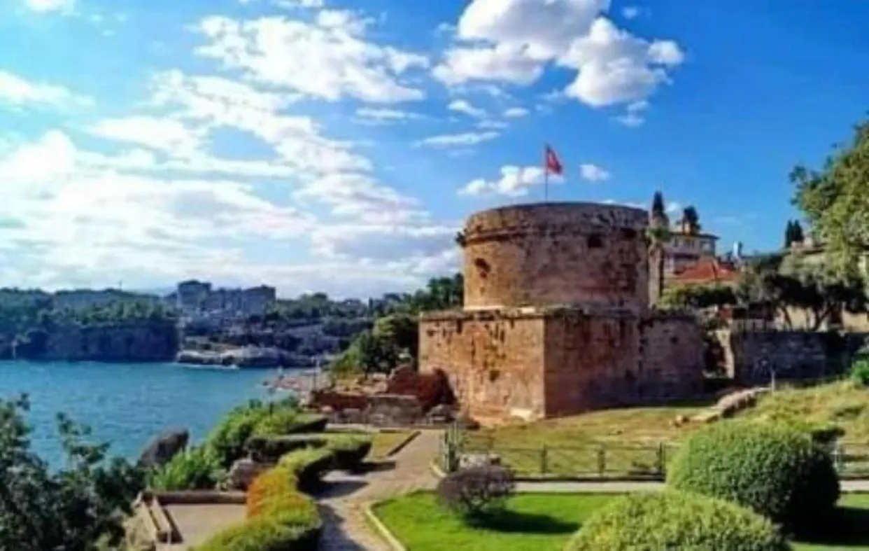 Kaleici Muhtesem Konum Harika Genis Ev Διαμέρισμα Αττάλεια